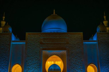 Shakezy Cayd Büyük Camii (Birleşik Arap Emirlikleri). Çekim Konumu: Abdabi