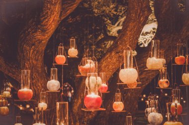 Bir sürü renkli mum. Çekim yeri: Enoshima