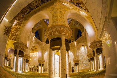Büyük Cami 'nin İçini Sarsıyor. Çekim Konumu: Abdabi