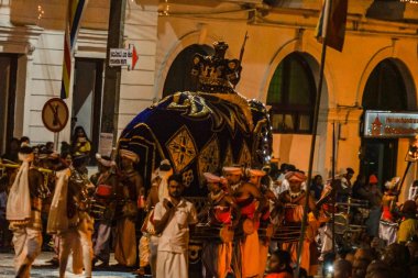 Esara Perahera Festivali (Sri Lanka Şeker). Çekim Konumu: Sri Lanka, Candy