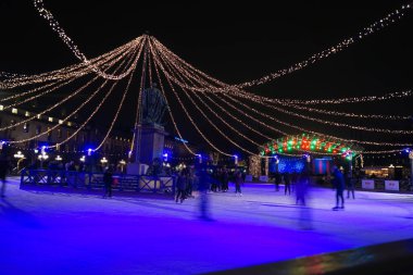 Stockholm buz pateni pisti. Çekim yeri: İsveç, Stockholm