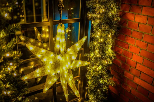 Weihnachtlich Geschmückte Fenster Drehort Frankreich Paris — Stockfoto