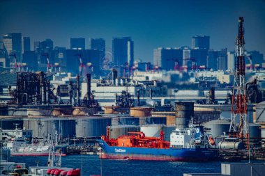 Keihin Endüstriyel Bölgesi ve Tokyo Binası. Çekim yeri: Kawasaki Şehri, Kanagawa Bölgesi