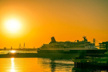 Nippon Maru ve Morning Ray. Çekim yeri: Yokohama-şehir kanagawa ili