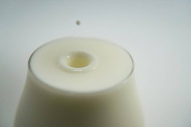 Düşen süt görüntüsü. Çekim yeri: Yokohama-şehir kanagawa ili