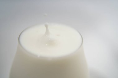 Düşen süt görüntüsü. Çekim yeri: Yokohama-şehir kanagawa ili