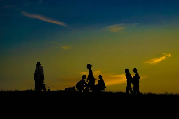 Sunset Hill Silhouette Della Gente Luogo Delle Riprese Mitaka City — Foto Stock