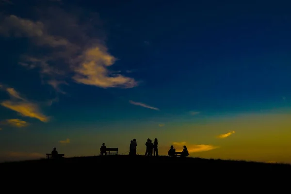 Sonnenuntergang Hügel Und Menschen Silhouette Drehort Mitaka City Tokio — Stockfoto