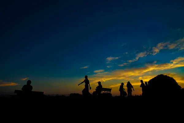 Sonnenuntergang Hügel Und Menschen Silhouette Drehort Mitaka City Tokio — Stockfoto