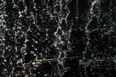 Su sıçraması görüntüsü. Çekim yeri: Tokyo Meguro-ku