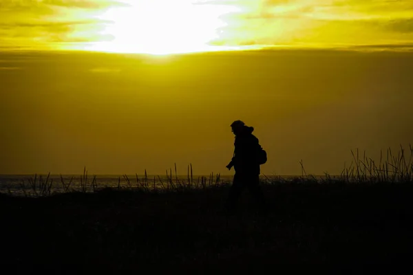 Islantilaiset Musta Ranta Auringonlasku Ammunta Sijainti Islanti — kuvapankkivalokuva