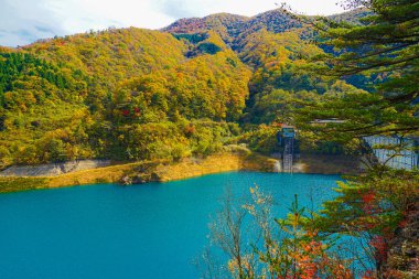 Autumn leaves of the 4 million dam. Shooting Location: Gunma Prefecture