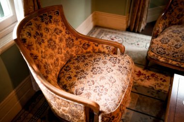 Retro sandalye görüntüsü. Çekim yeri: Kobe şehri, Hyogo Bölgesi