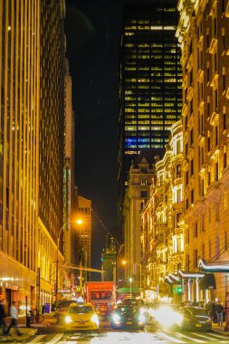 New York şehrinin gece manzarası. Çekim yeri: New York, Manhattan