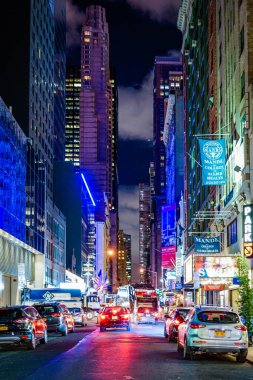 New York şehrinin gece manzarası. Çekim yeri: New York, Manhattan