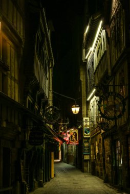 Mont Saint Michel 'deki kale kasabası. Çekim Konumu: Fransa, Normandiya Bölgesi