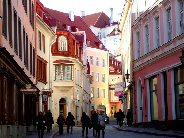 Rua da cidade velha de Tallinn — Fotografia de Stock
