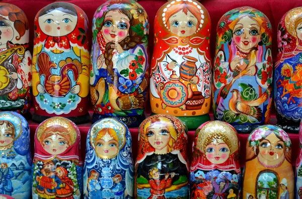 Színes fából készült matryoshkas gyűjteménye — Stock Fotó