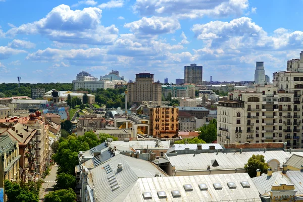 Panoramatický pohled na střechy Kyjev — Stock fotografie