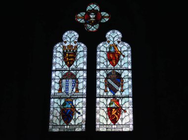 Büyük Salon, pencereler.