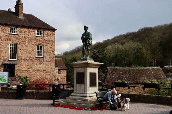 Memoriale di guerra a Ironbridge — Foto Stock