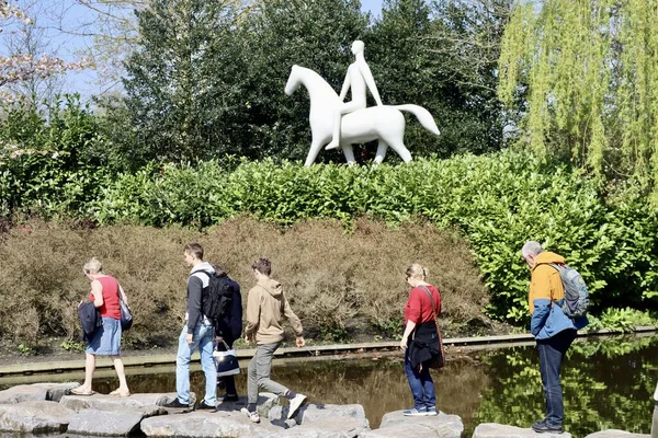 Cavalier blanc à Keukenhof — Photo