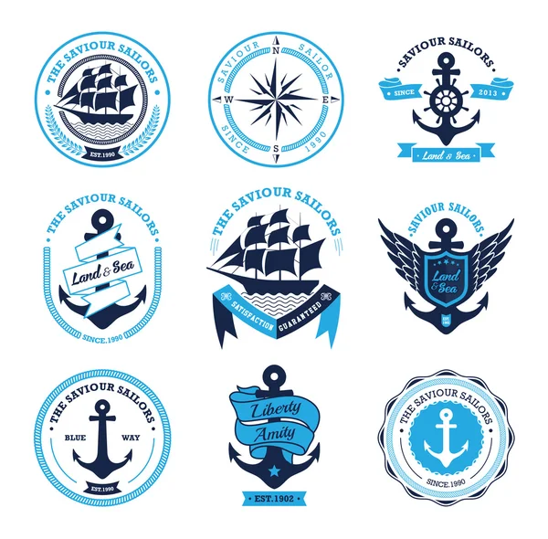 Ensemble d'insignes et d'étiquettes nautiques rétro vintage — Image vectorielle