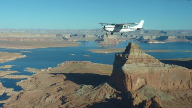 Lake powel ABD üzerinde uçan uçak