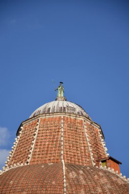pisa cathedral vaftizhane