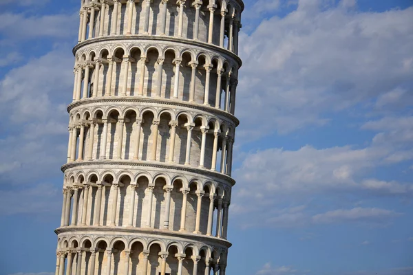 Torre inclinada de pisa — Foto de Stock