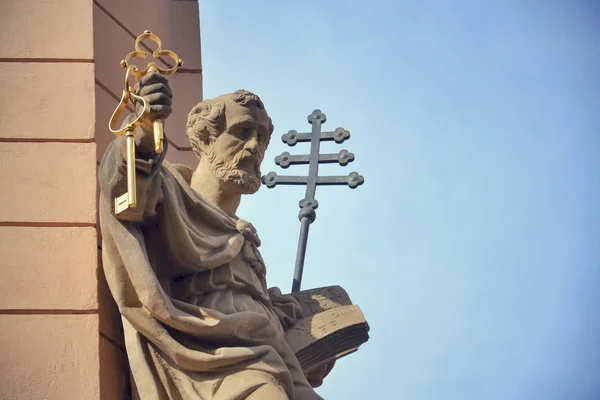 Estátua de São Pedro em Praga — Fotografia de Stock
