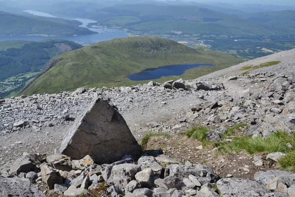 Path to Ben Nevis - the highest mountain in UK — Stock Photo, Image