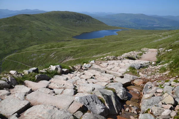 Ben nevis - İngiltere'de en yüksek dağ yolu — Stok fotoğraf