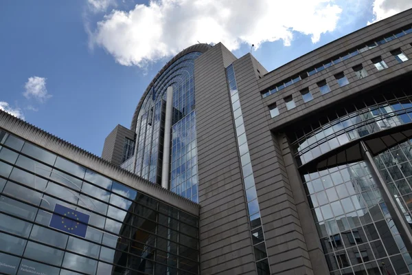 Edificio del Parlamento Europeo en Bruselas, Bélgica — Foto de Stock