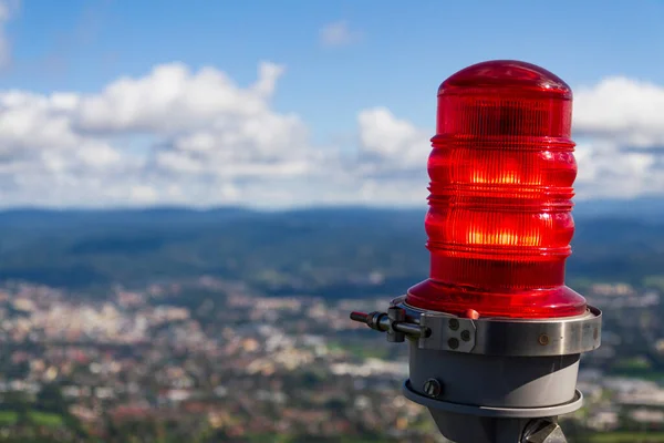 Luces Advertencia Rojas Para Tráfico Aéreo Techo Del Edificio Alto —  Fotos de Stock