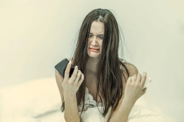 Woman Face Dirty Mascara Sits Bed Cries Holding Phone Her — Stock Photo, Image