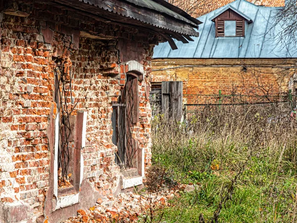 Une Vieille Maison Abandonnée Avec Des Murs Briques Ruine Dans — Photo