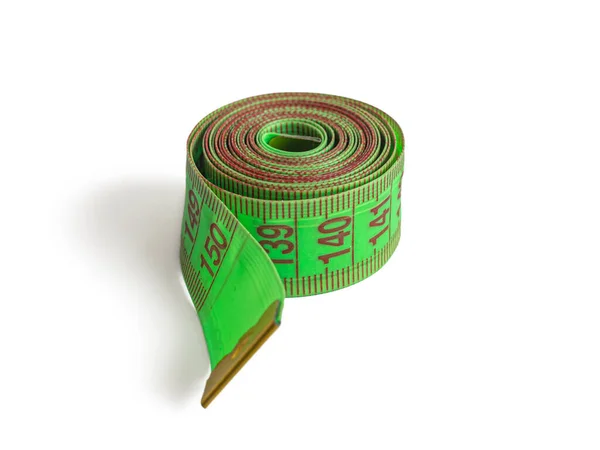 Flexibilní Krejčovská Páska Zelené Barvě Srolovaná Měřicí Stupnicí Izolovaná Bílém — Stock fotografie