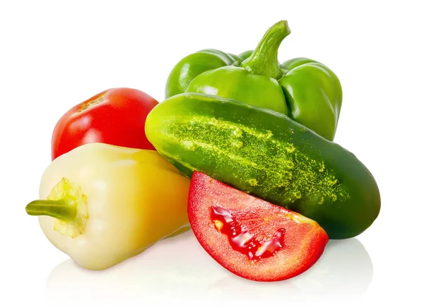 Gele Groene Paprika Tomaat Komkommer Geïsoleerd Witte Achtergrond — Stockfoto