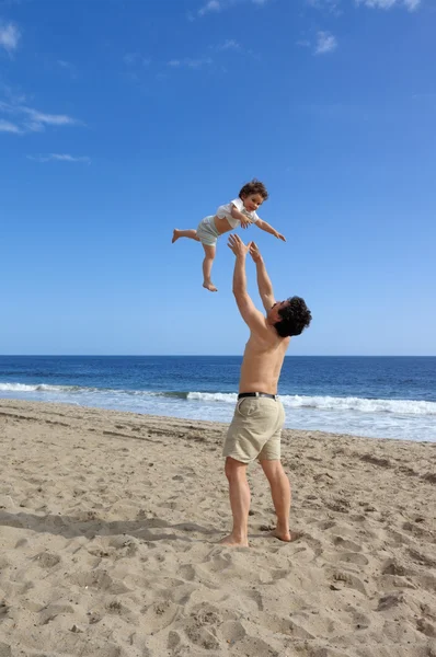 Child over the summer beach — Stock Photo, Image