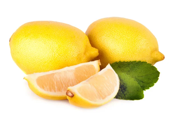 新鲜柠檬柑橘在白色背景上孤立 — 图库照片