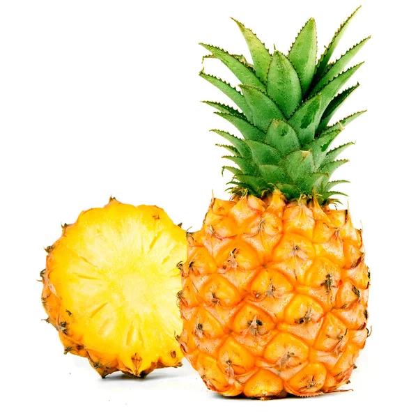 Beyaz üstüne ananas