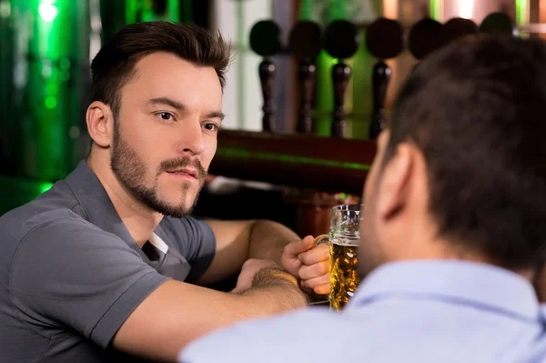 Spending time in bar — Stock Photo, Image