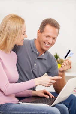 çevrimiçi alışveriş.