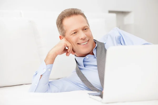 Businessman relaxing. — Stock Photo, Image