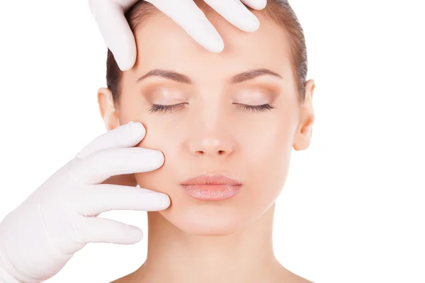 Förberedelser innan facial kirurgi. — Stockfoto