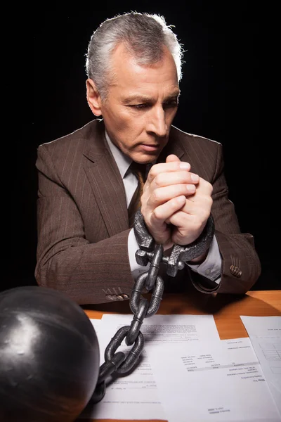 Chained businessman. — Stock Photo, Image