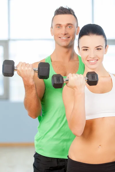 Training with dumbbells. — Stock Photo, Image