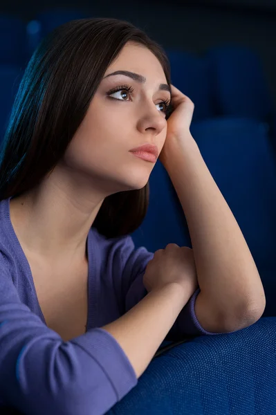 Beauty at the cinema. — Stock Photo, Image