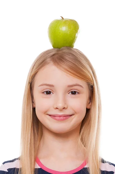 Яблоко на голове . — стоковое фото